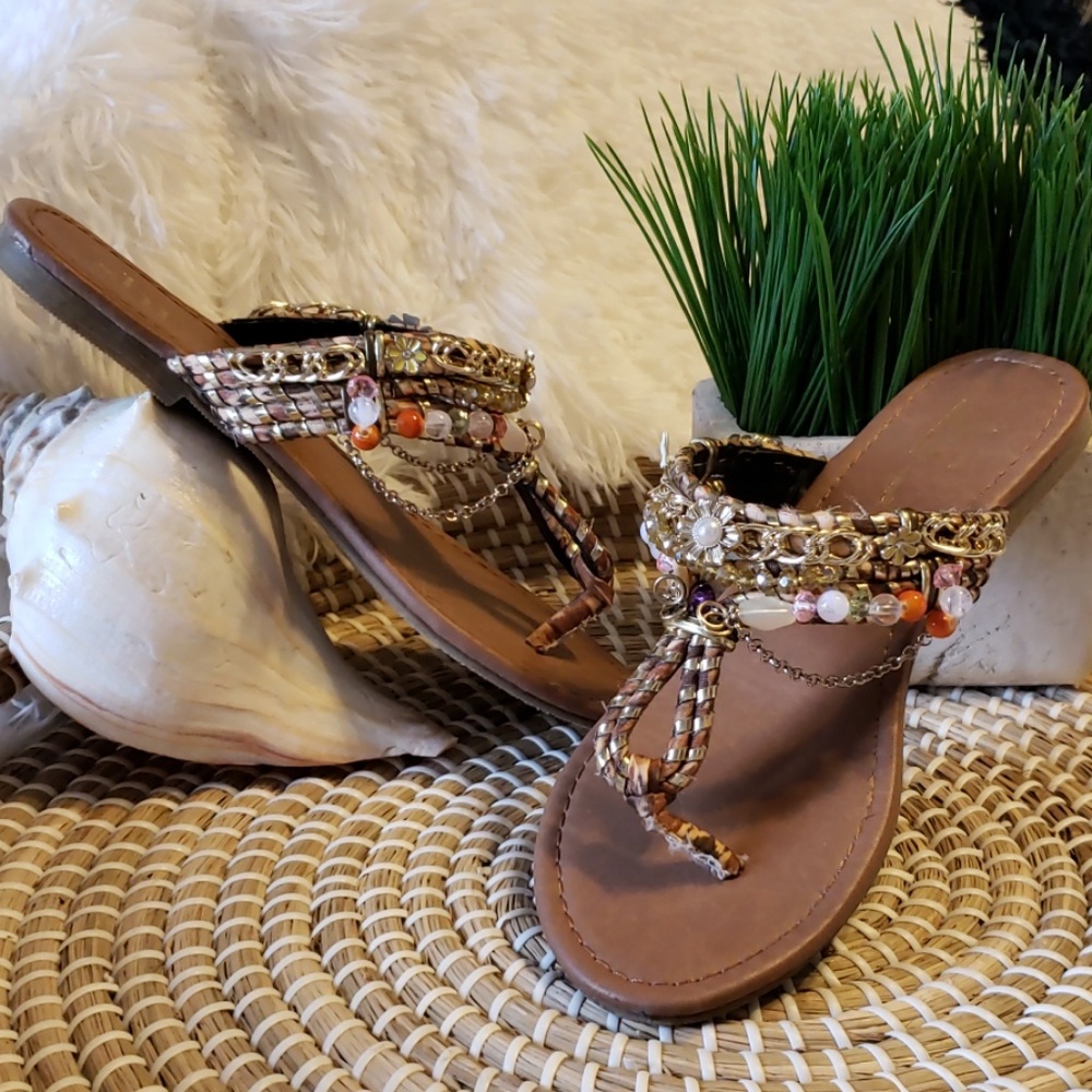 Thong sandals